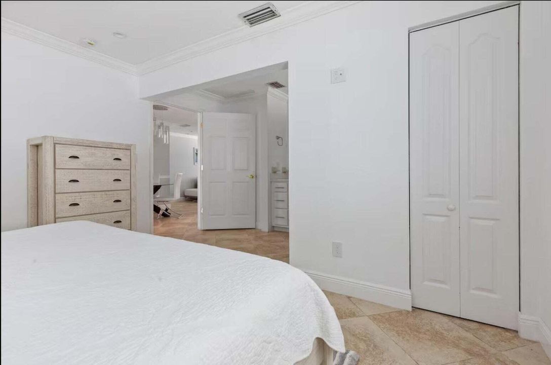 337 Balsam St (Master Bdrm2)
