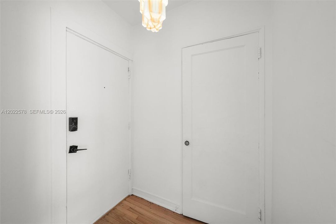 En Venta: $270,000 (0 camas, 1 baños, 580 Pies cuadrados)