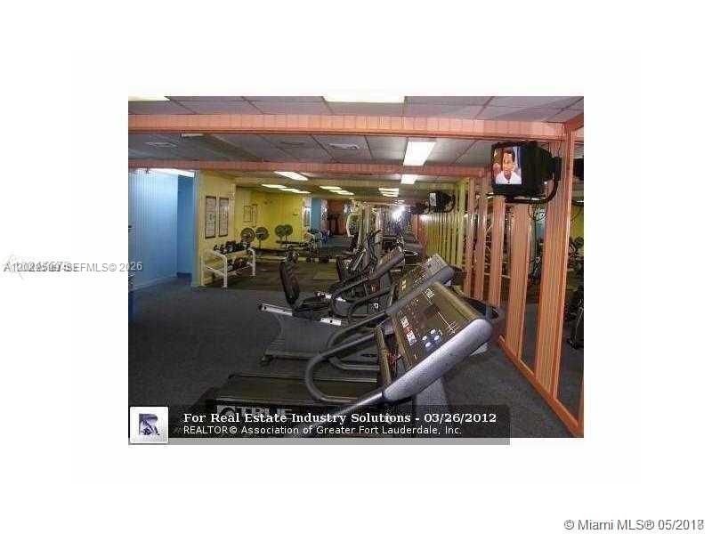 For Sale: $205,500 (1 beds, 1 baths, 640 Square Feet)