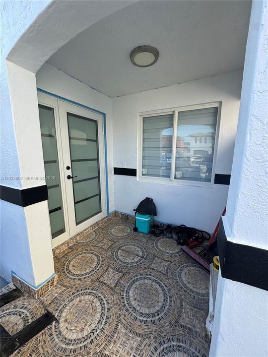En Venta: $549,999 (3 camas, 2 baños, 1567 Pies cuadrados)
