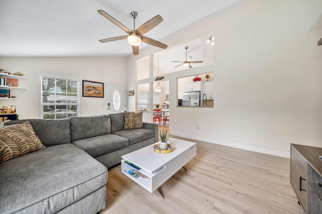 006-5331CourtneyCircle-BoyntonBeach-FL-3