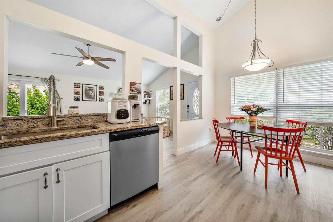 009-5331CourtneyCircle-BoyntonBeach-FL-3