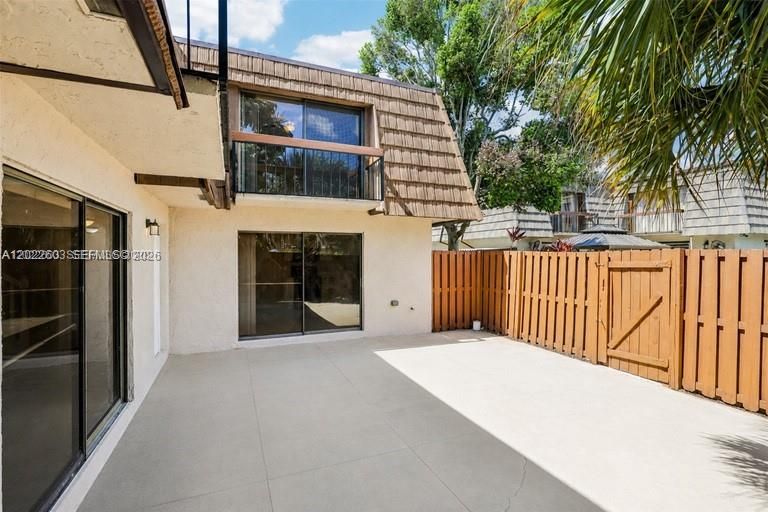 For Sale: $265,000 (2 beds, 2 baths, 1468 Square Feet)