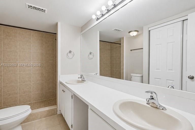 For Sale: $265,000 (2 beds, 2 baths, 1468 Square Feet)