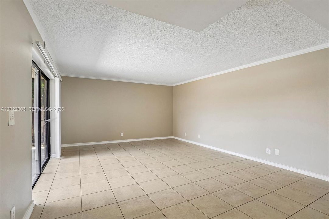 For Sale: $265,000 (2 beds, 2 baths, 1468 Square Feet)