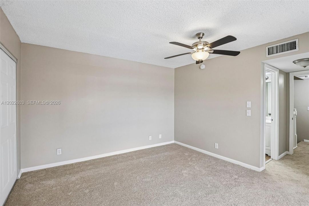 For Sale: $265,000 (2 beds, 2 baths, 1468 Square Feet)