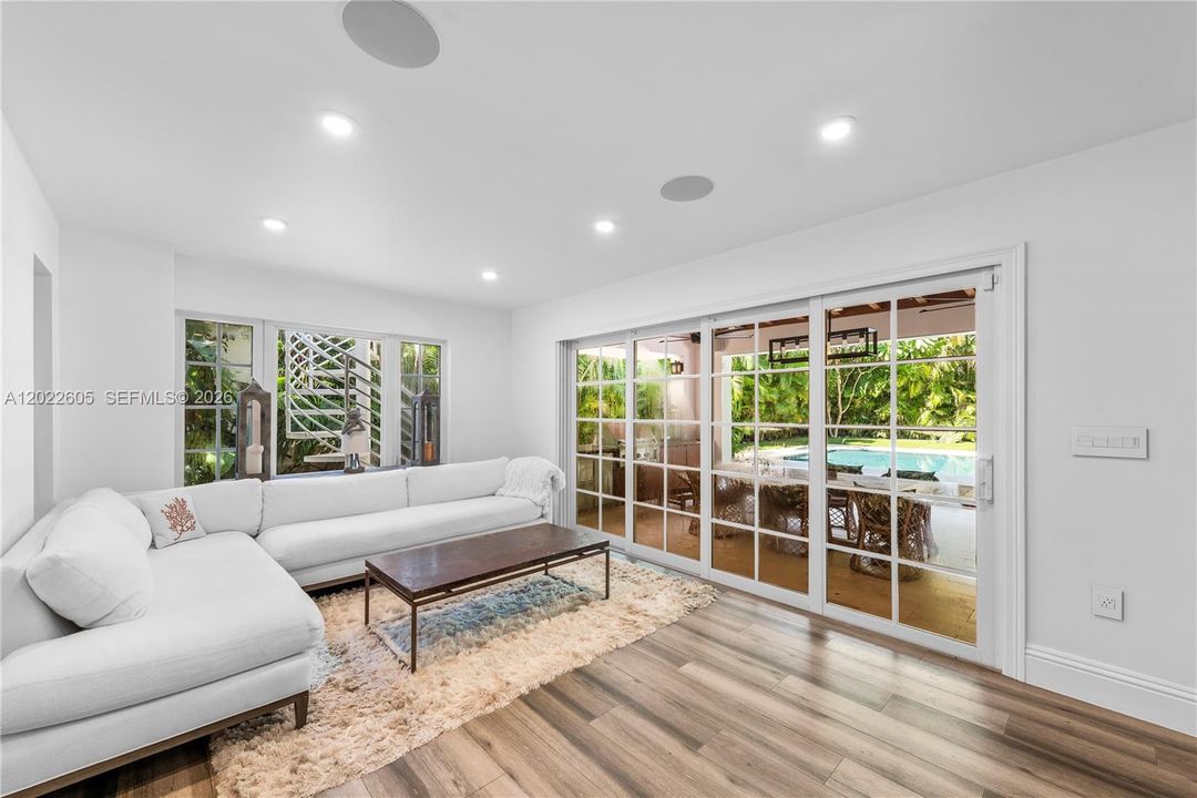 For Rent: $26,000 (4 beds, 3 baths, 3140 Square Feet)
