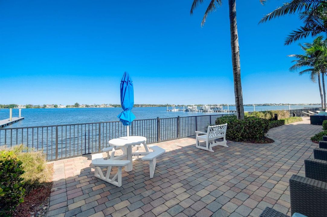 1-web-or-mls-N Federal Hwy 507-043