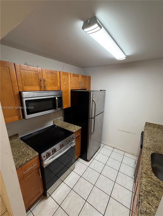 В аренду: $1,550 (1 спален, 1 ванн, 811 Квадратных фут)