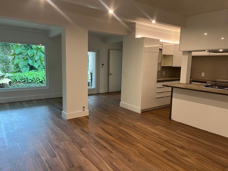 Open Kitchen to Living and Dining rooms
