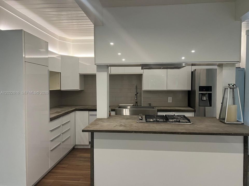 Open kitchen