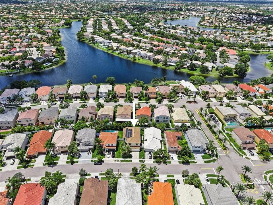 For Sale: $849,000 (5 beds, 3 baths, 3260 Square Feet)