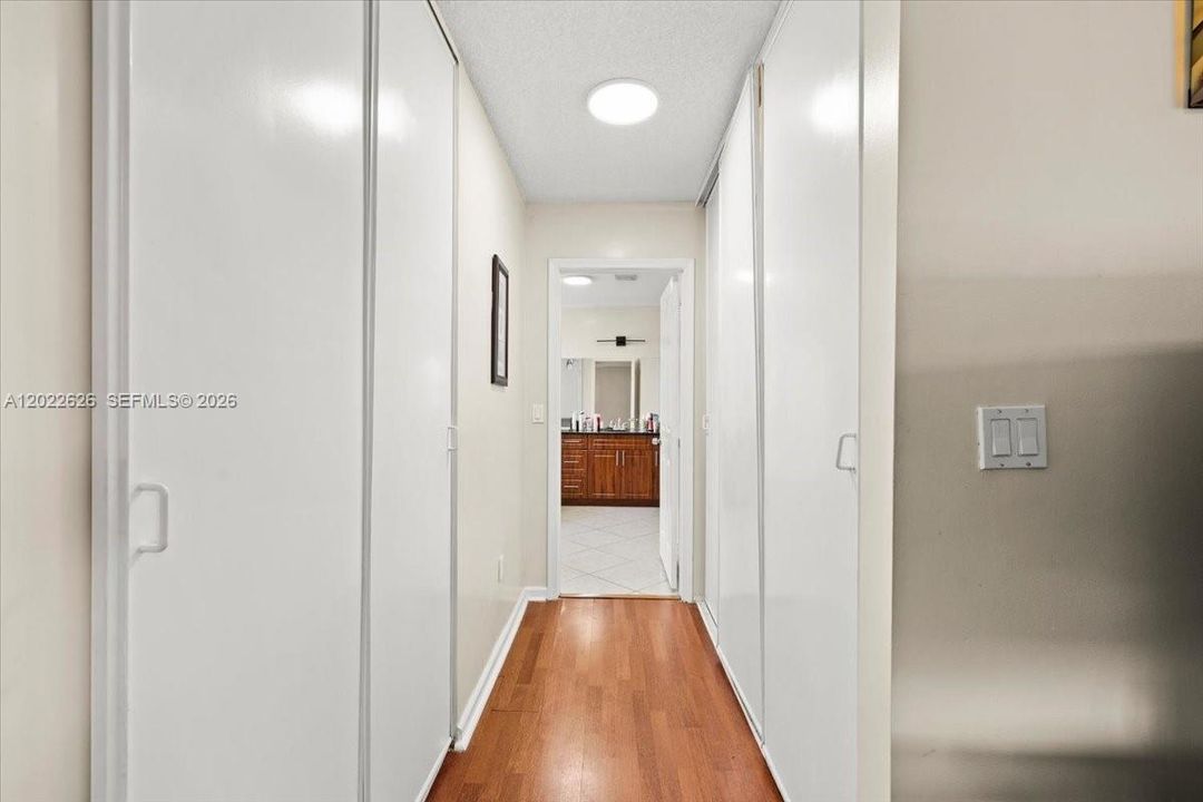For Sale: $849,000 (5 beds, 3 baths, 3260 Square Feet)