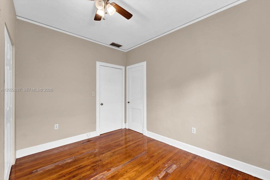 For Sale: $1,043,000 (3 beds, 1 baths, 1492 Square Feet)
