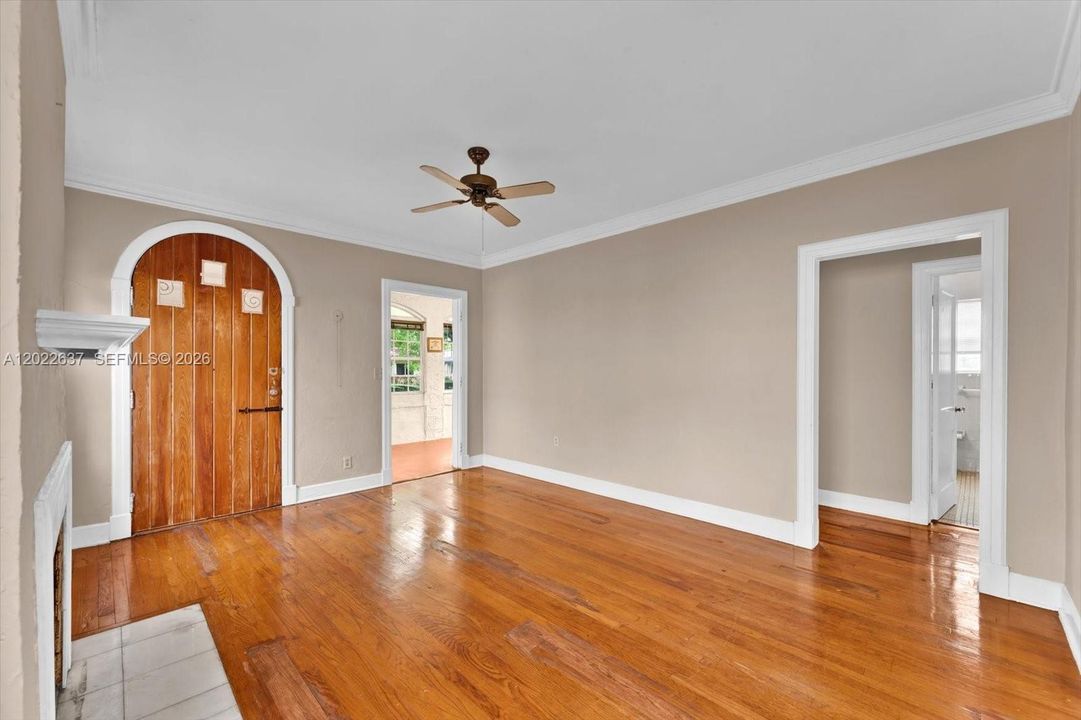 For Sale: $1,043,000 (3 beds, 1 baths, 1492 Square Feet)