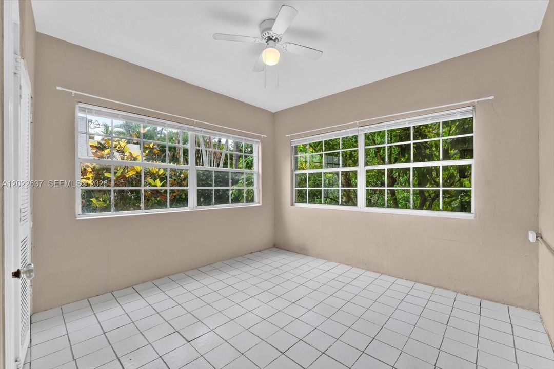 For Sale: $1,043,000 (3 beds, 1 baths, 1492 Square Feet)