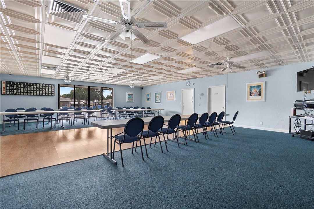 BINGO IN CLUBHOUSE