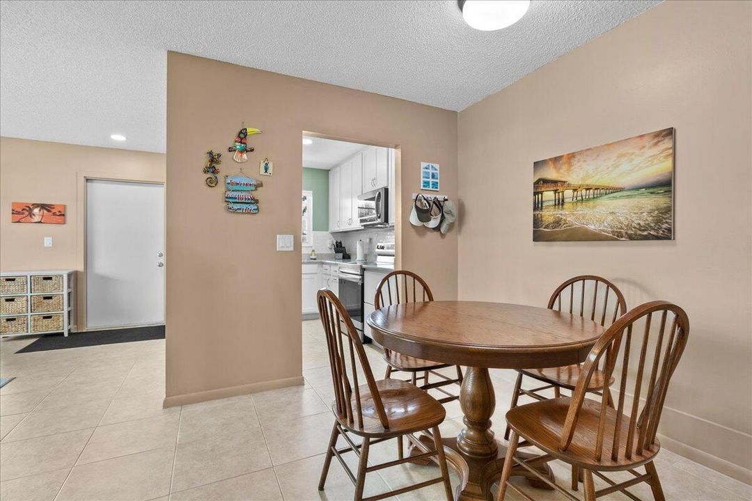 DININGROOM
