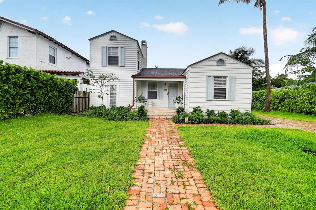 236GreymonDr(2)