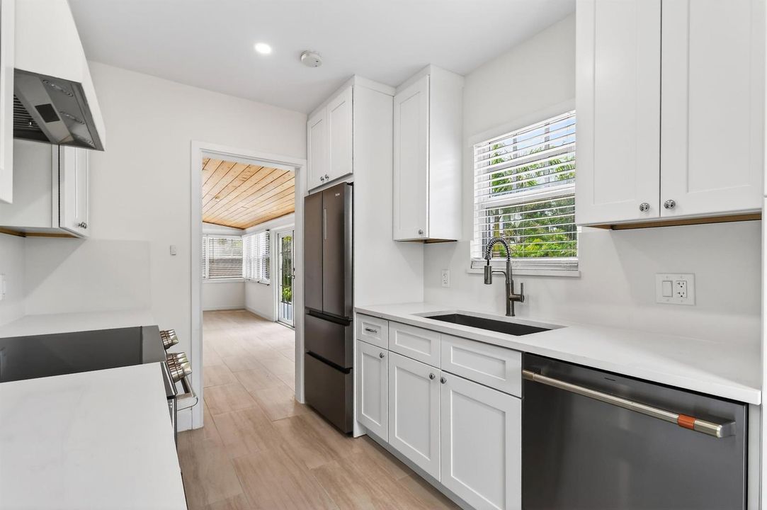 236GreymonDr(26)
