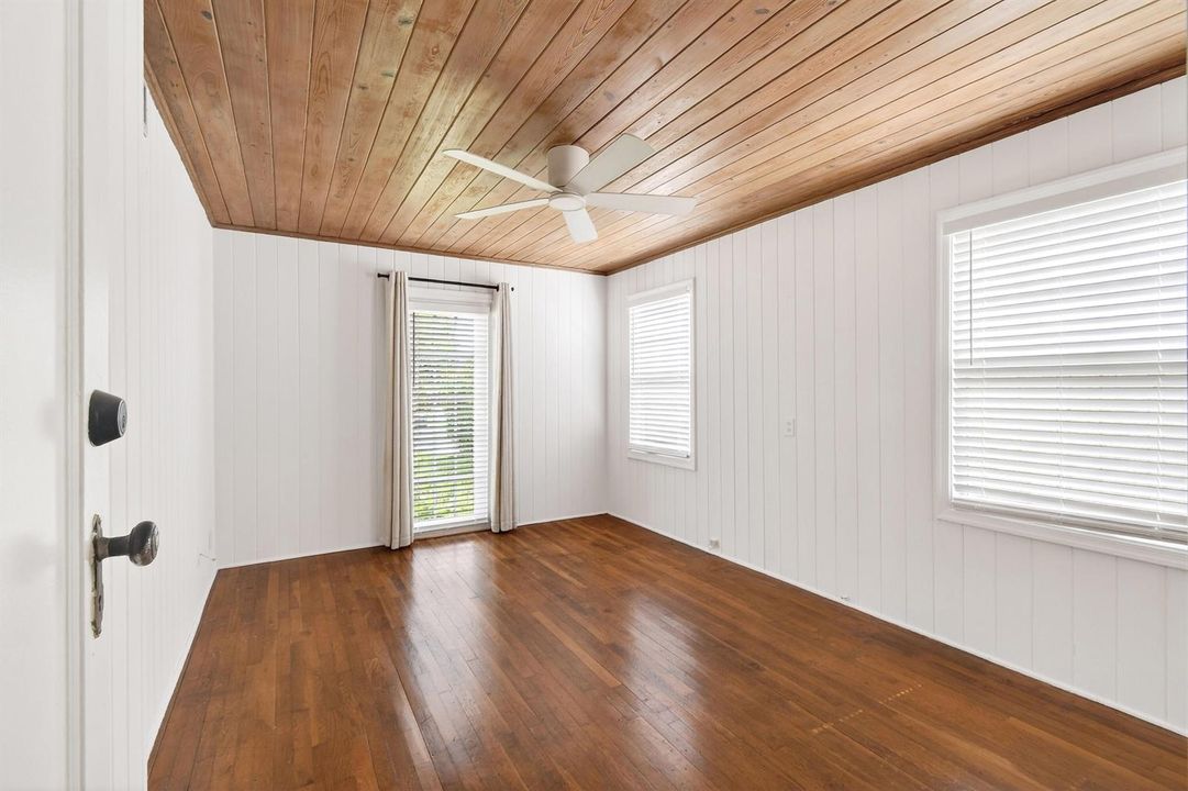 236GreymonDr(36)