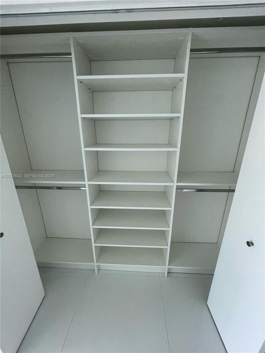 Под контрактом: $3,950 (2 спален, 2 ванн, 1118 Квадратных фут)