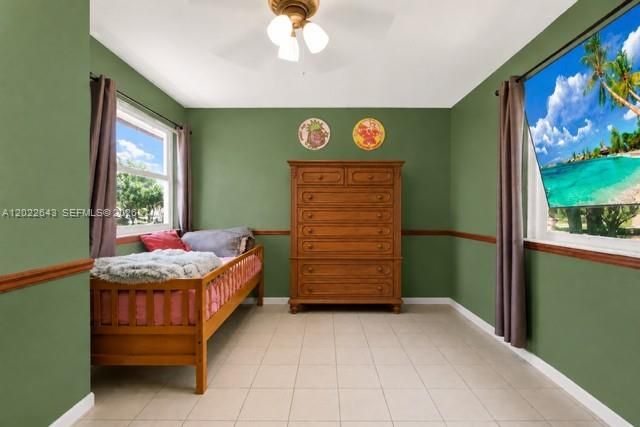 For Sale: $559,900 (3 beds, 2 baths, 1612 Square Feet)
