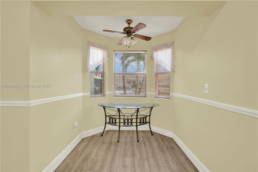 For Sale: $559,900 (3 beds, 2 baths, 1612 Square Feet)