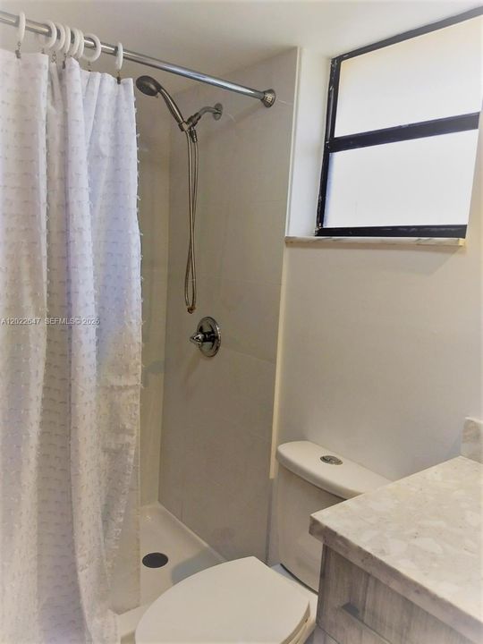 For Rent: $2,100 (2 beds, 2 baths, 770 Square Feet)