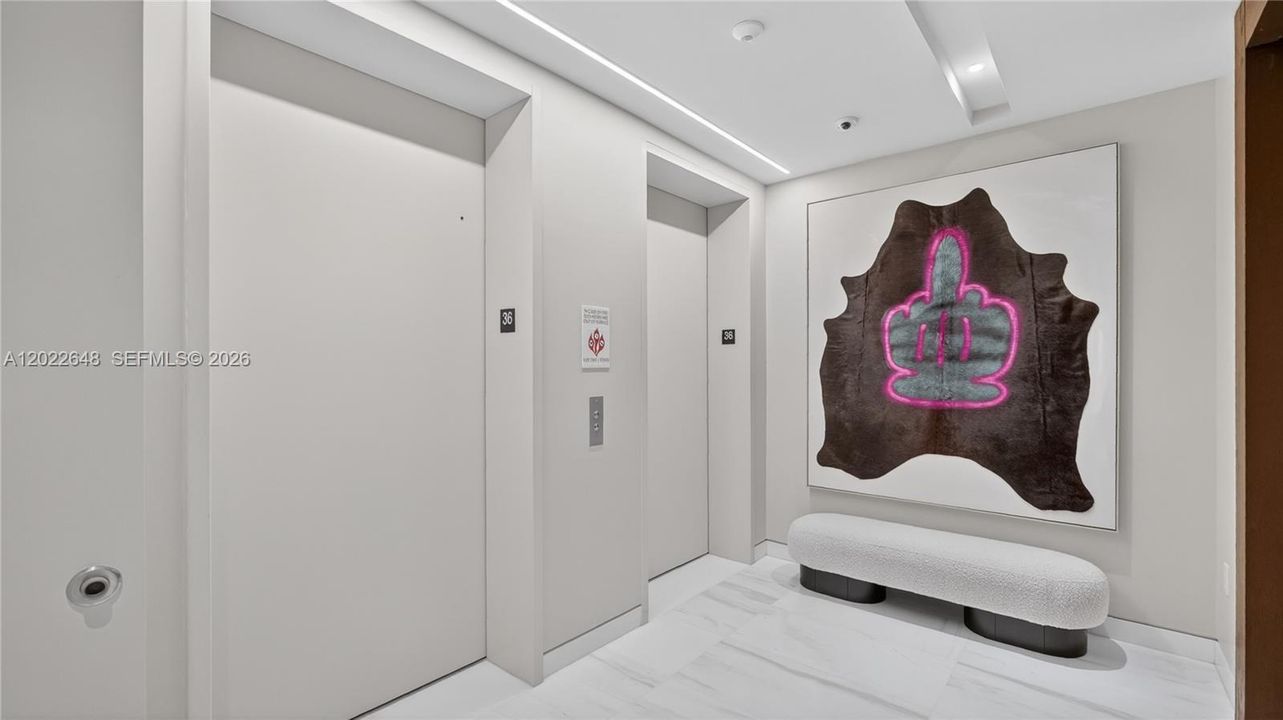 En Renta: $37,000 (3 camas, 5 baños, 3536 Pies cuadrados)