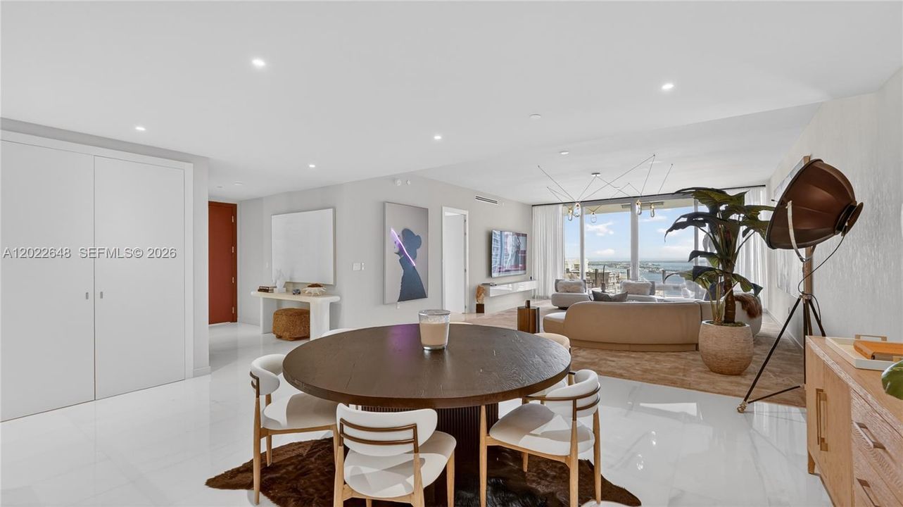 En Renta: $37,000 (3 camas, 5 baños, 3536 Pies cuadrados)
