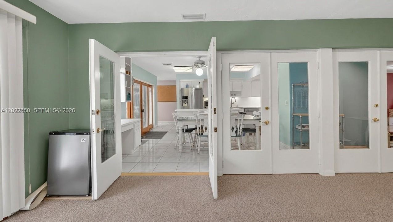 For Sale: $4,200,000 (7 beds, 6 baths, 6504 Square Feet)