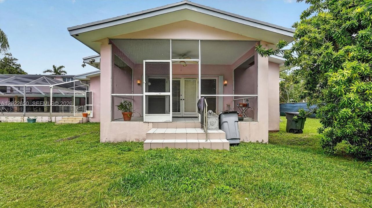 For Sale: $4,200,000 (7 beds, 6 baths, 6504 Square Feet)