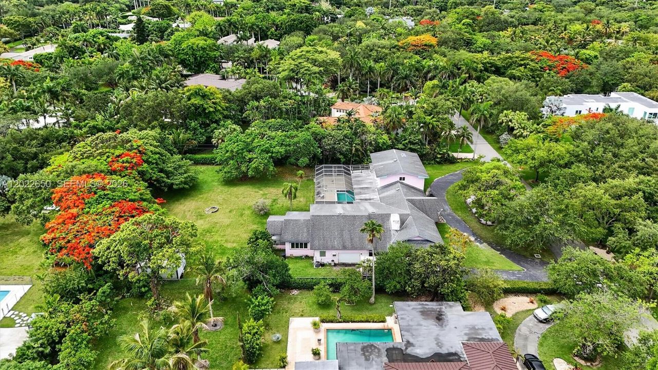 For Sale: $4,200,000 (7 beds, 6 baths, 6504 Square Feet)