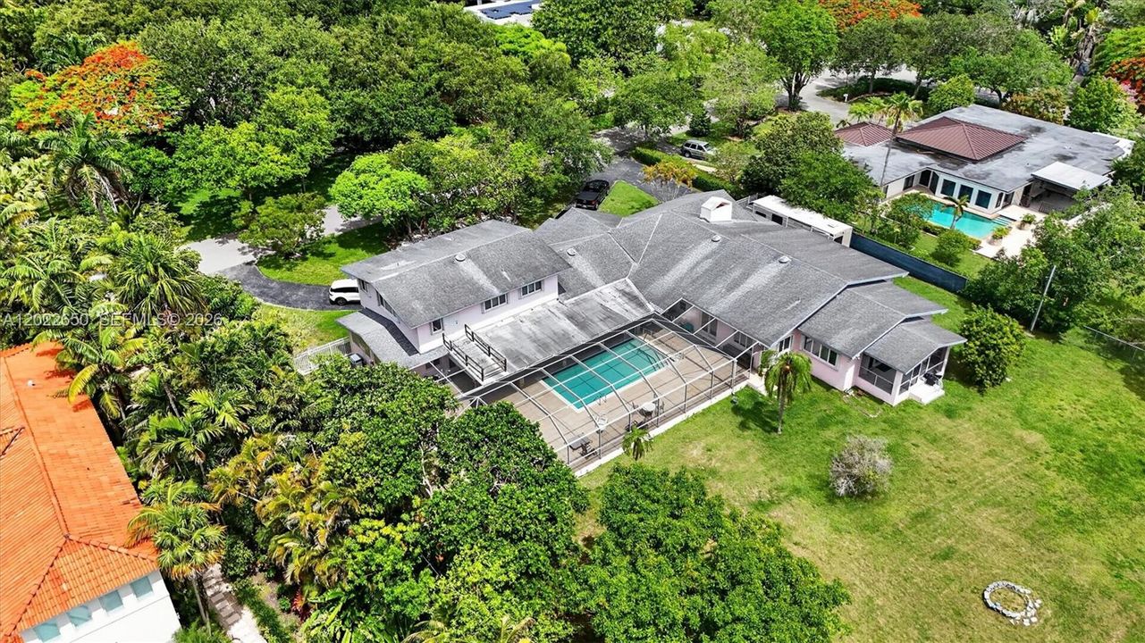 For Sale: $4,200,000 (7 beds, 6 baths, 6504 Square Feet)