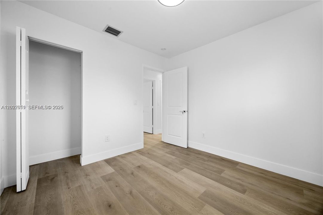 For Sale: $450,000 (4 beds, 2 baths, 1092 Square Feet)