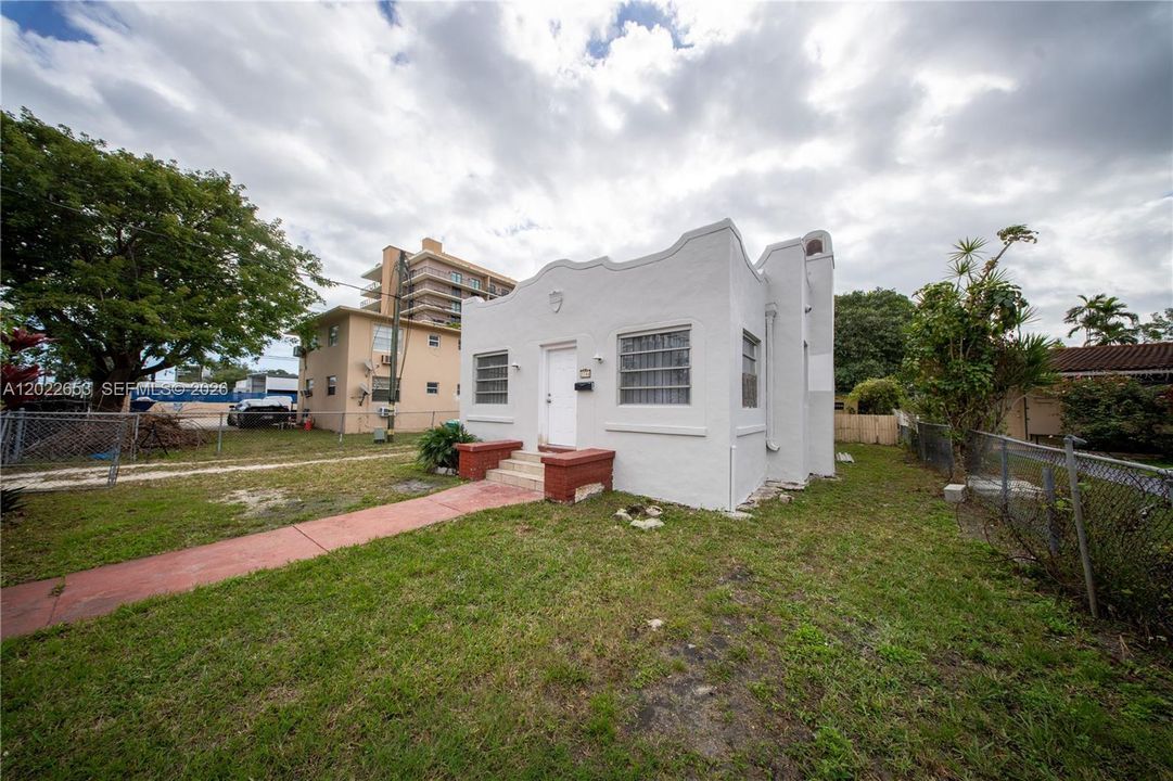 For Sale: $849,999 (0 beds, 0 baths, 1563 Square Feet)
