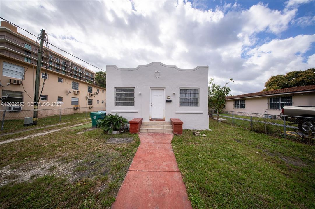 For Sale: $849,999 (0 beds, 0 baths, 1563 Square Feet)