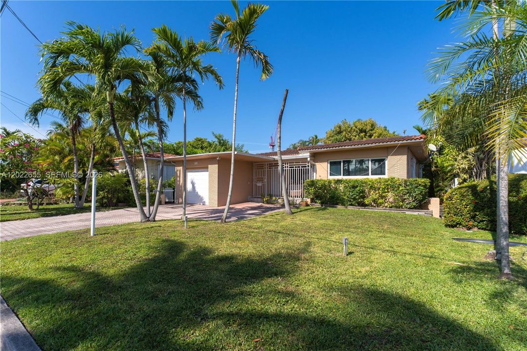 Activo con contrato: $1,485,000 (3 camas, 2 baños, 1799 Pies cuadrados)