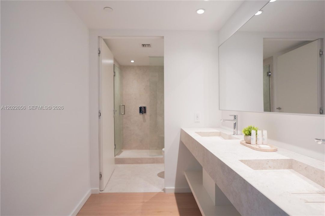 For Sale: $2,190,000 (2 beds, 2 baths, 1363 Square Feet)