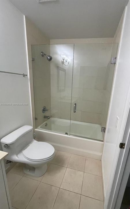 For Sale: $410,000 (1 beds, 1 baths, 785 Square Feet)