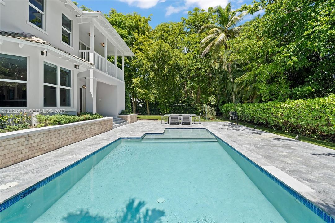 For Sale: $3,900,000 (4 beds, 4 baths, 3391 Square Feet)