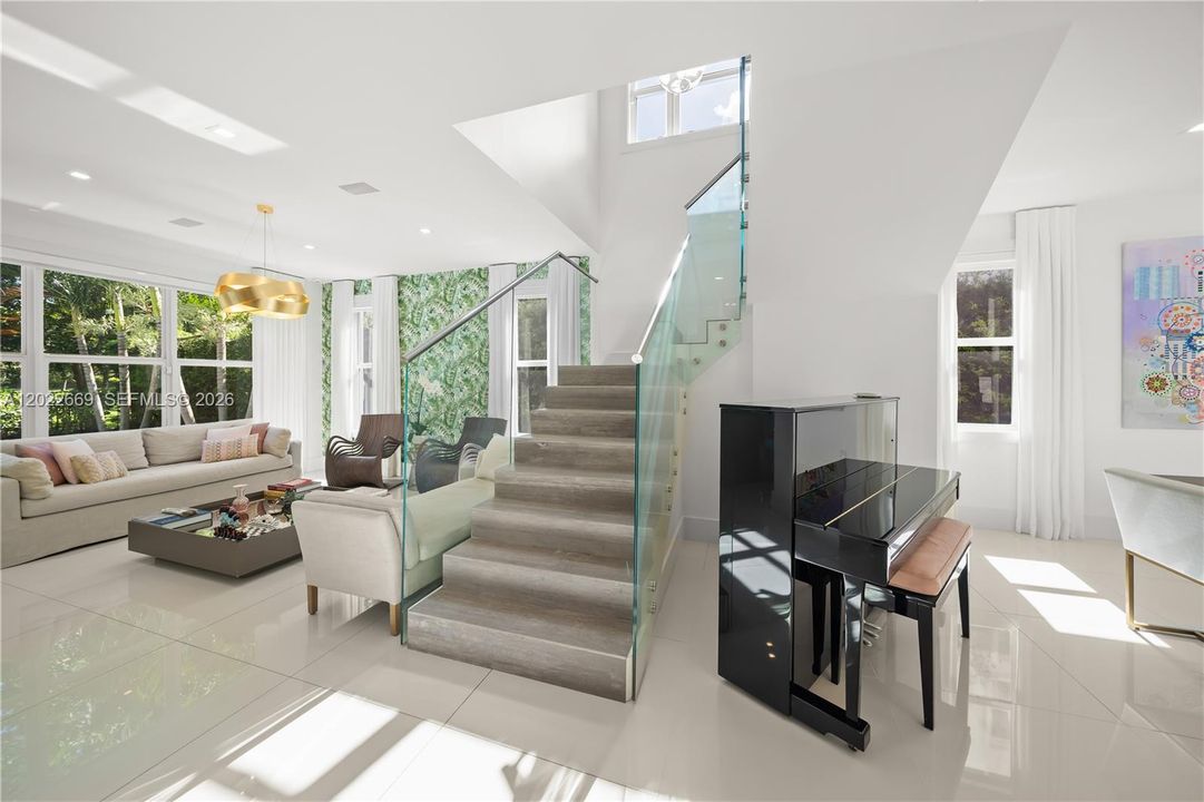 For Sale: $3,900,000 (4 beds, 4 baths, 3391 Square Feet)