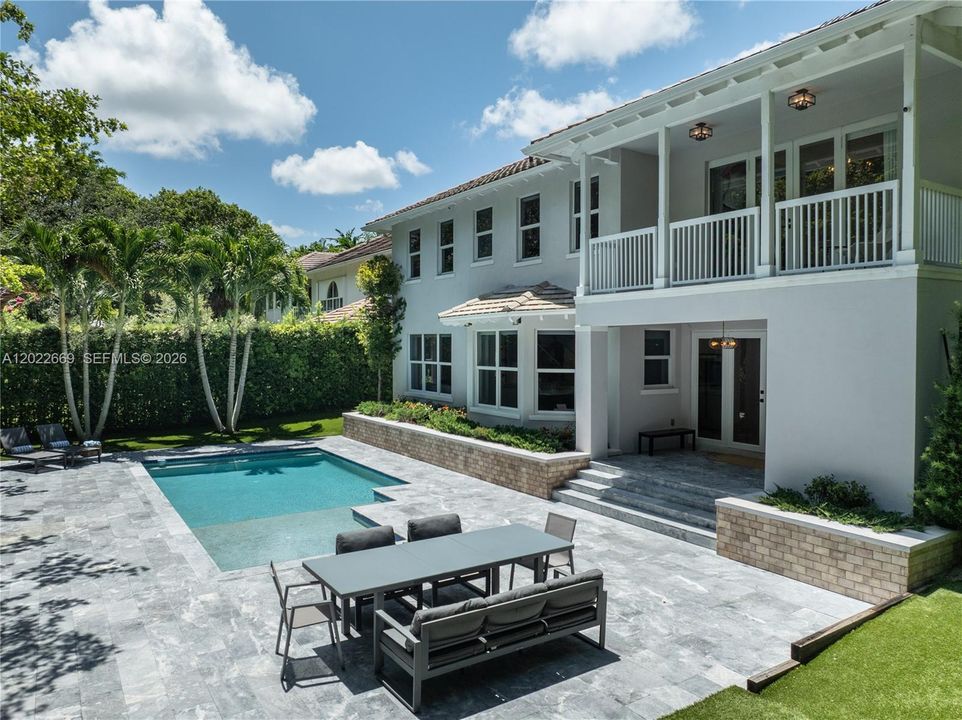 For Sale: $3,900,000 (4 beds, 4 baths, 3391 Square Feet)
