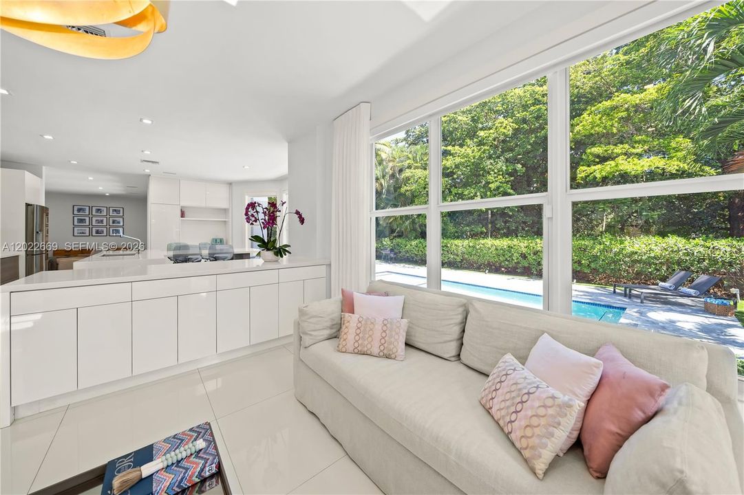 For Sale: $3,900,000 (4 beds, 4 baths, 3391 Square Feet)