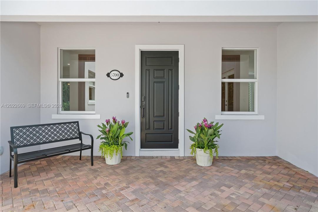 For Sale: $3,900,000 (4 beds, 4 baths, 3391 Square Feet)