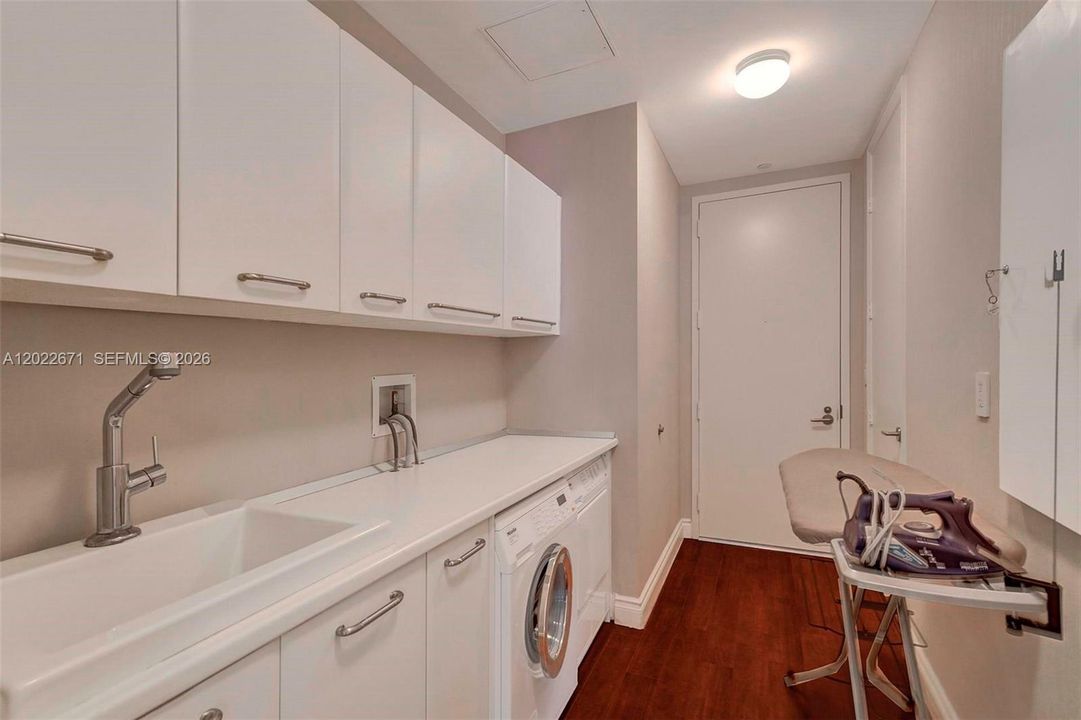 For Rent: $16,900 (2 beds, 2 baths, 2235 Square Feet)
