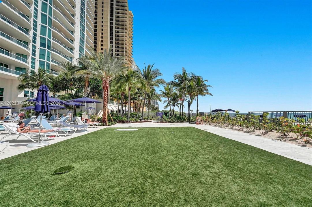 For Rent: $16,900 (2 beds, 2 baths, 2235 Square Feet)