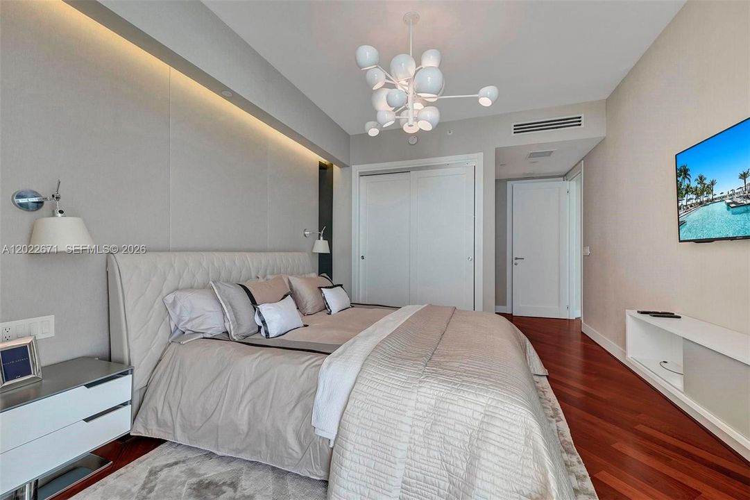 For Rent: $16,900 (2 beds, 2 baths, 2235 Square Feet)