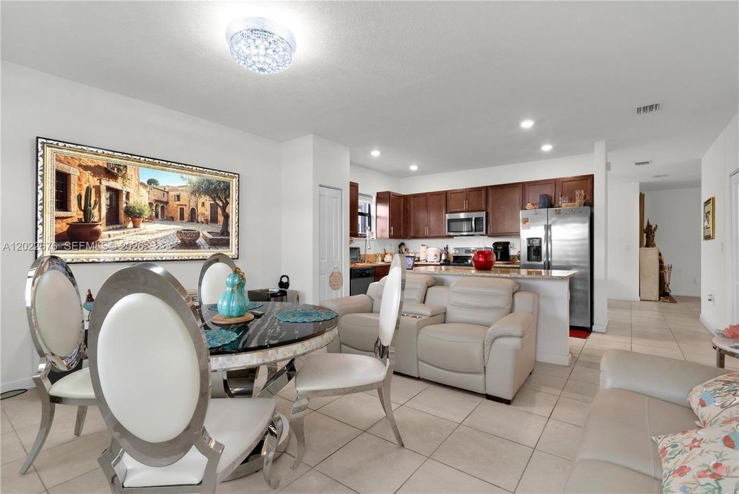 Family Room/Kitchen